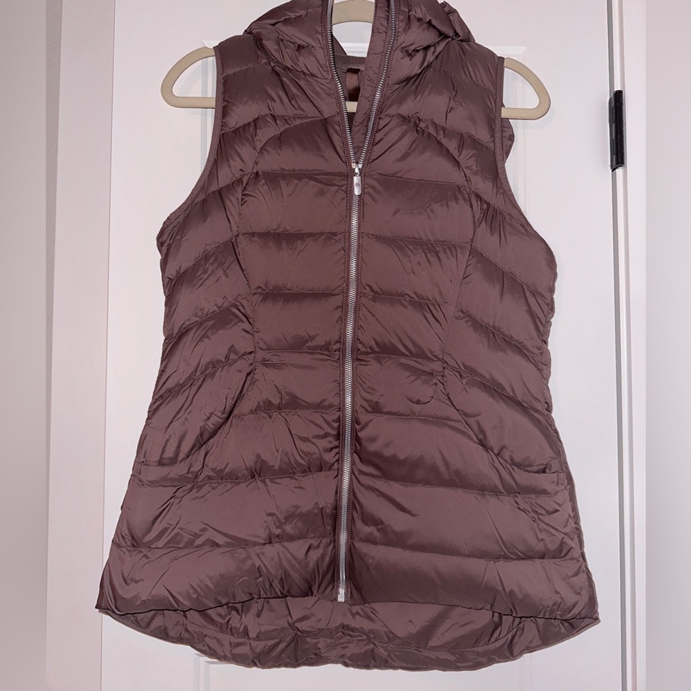 lululemon athletica mauveQuilted Hooded Down Vest